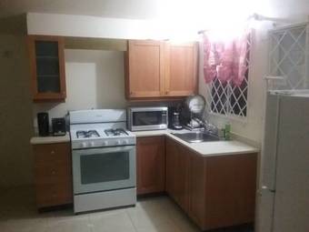 Hostal Olliviere' S Garden Retreat