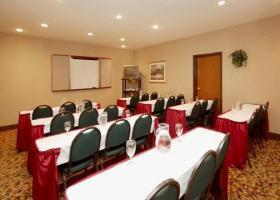 Hotel Comfort Suites North