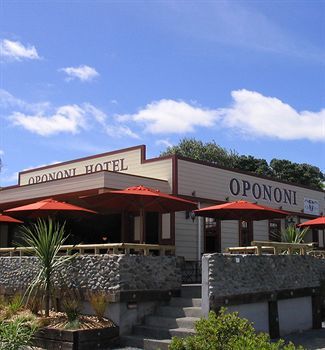 Hotel Opononi Resort