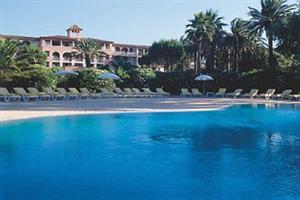 Hotel P  And  V Les Parcs De Grimaud