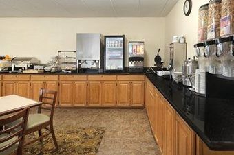 Hotel Country Inn & Suites By Carlson Alexandria