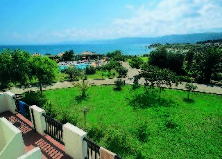 Hotel Villaggio Baia Della Rocchetta