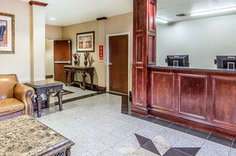 Hotel Econo Lodge Inn And Suites