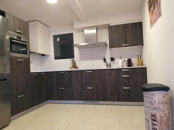 Apartment Market Square