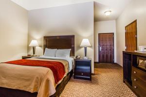 Hotel Comfort Inn & Suites