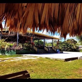 Hotel Lamanai Riverside Retreat