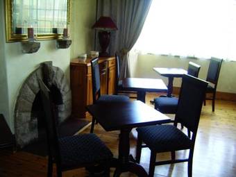Hotel Lajava Guest Lodge