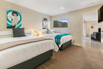 Salt 13 Luxury Apartment