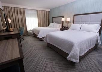 Hotel Hampton Inn & Suites By Hilton Fredericton