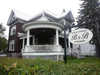 Posada Le Petit Ch�teau Montebello B&B