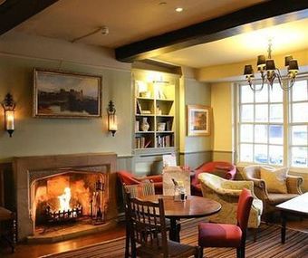 Hotel Castle And Ball