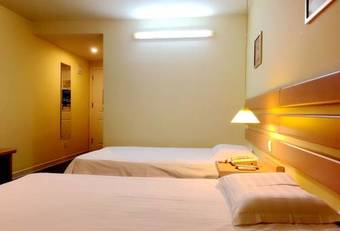 Hotel Hanting Express Yantai Development District Changjiang Road