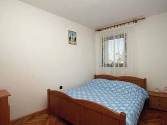 Holiday Home Apartment Roza