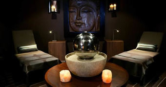 Macdonald Forest Hills Hotel