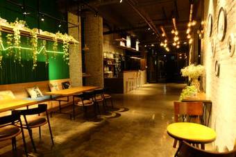 Dandong Bless House International Youth Hostel