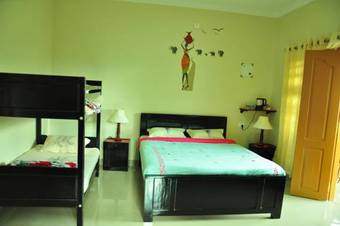 Hotel Woodrose Resort