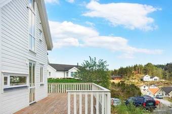 Holiday Home Ponstivegen