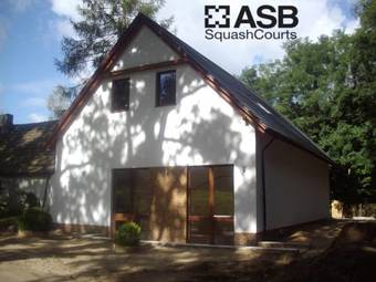 Ca?oroczny Dom Wakacyjny I Squash - Gry?yna