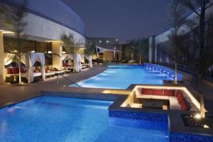 Alrayyan Hotel Doha, Curio Collection By Hilton