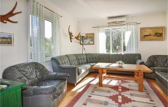Four-bedroom Holiday Home In Ljung