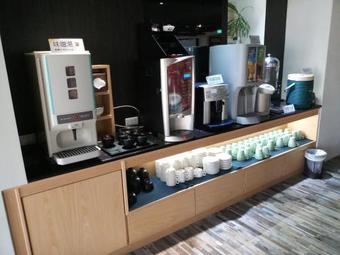 Tapeng Bay Holiday Hotel