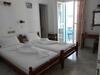 Zorbas Hotel & Studios