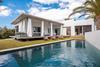 Villa White Pearl Binibeca - Lujo Moderno En Binibeca Para 9 Pax