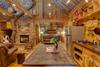 Bed & Breakfast Fox Pass Cabins