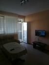 Private Apartment In Sunny House Family