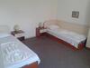 Hostal Rooms And Apartments Vili