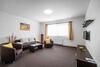 Hotel Na Farm? Cho?ovice
