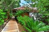 Bed & Breakfast Froggies Divers Bunaken