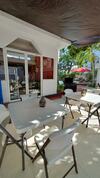 Hostal Mango Hostel