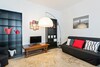 Torre Roomy Apartment