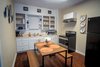 Cozy Downtown Guest House 2br/1ba Sleeps 8