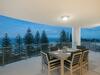 The Garland Unit 702 Beachfront Apartment In Rainbow Bay Coolangatta