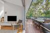 4 Bedroom Coastal House// Moments From Beach