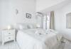 Cabopino Apartment Sleeps 6 Pool Air Con Wifi
