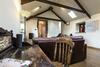 Foxglove - Luxurious Barn Conversion - Blossom Farm
