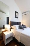Bellevue Hill Apartment