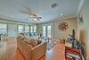 Cozy Galveston Home With Deck - Walk To The Beach!