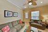 Apartamento Bright Beach Condo With Pool - Steps To The Sand! Condo
