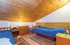 Three-bedroom Apartment In Jablanac