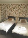 Hostal White Lodge Guest House