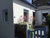 Maisonnette � Etables ; La Bleue