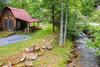 Greens Creek Lodge