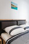 Aurora Apartment & Aurora Room