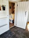 Centralt Och Havsn�ra! Stuga I Lugnt Villomr�de