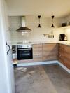 Centralt Och Havsn�ra! Stuga I Lugnt Villomr�de