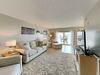 Apartamento Regency Towers #203 East